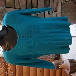 Axcess  teal knit light top